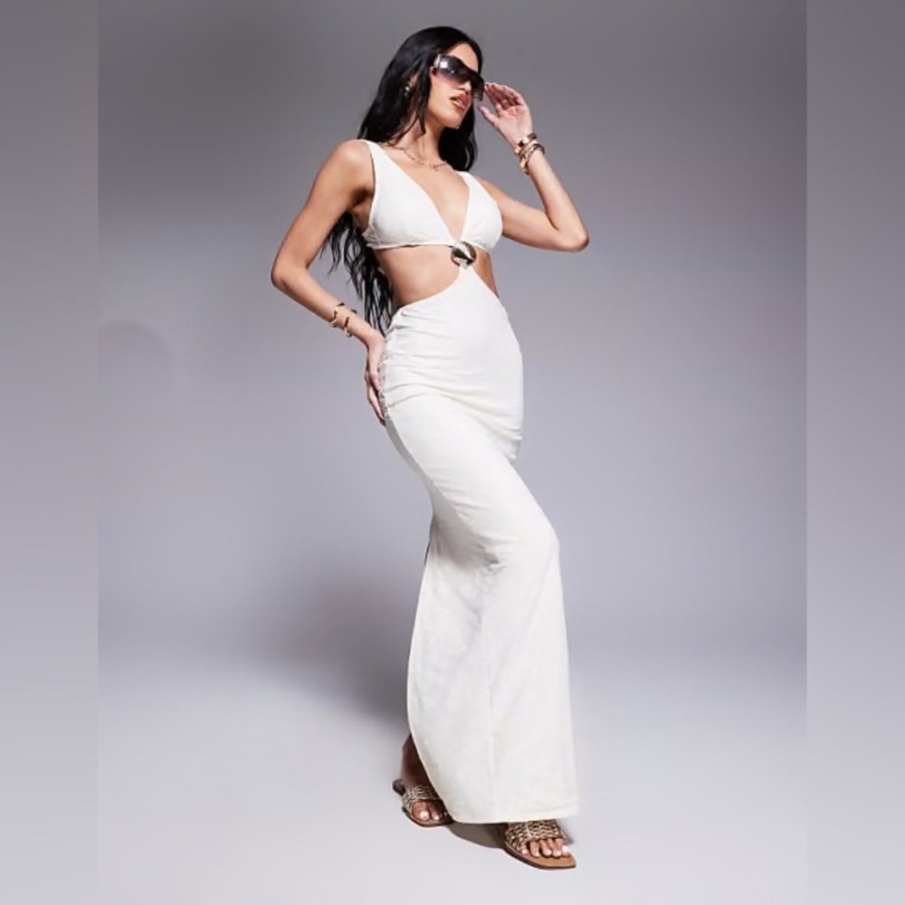 Knit Cutout Maxi Dress with Seashell Detail
